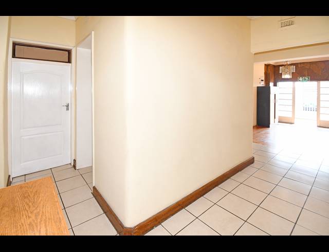 5 BEDROOM HOUSE FOR SALE IN BRIXTON
